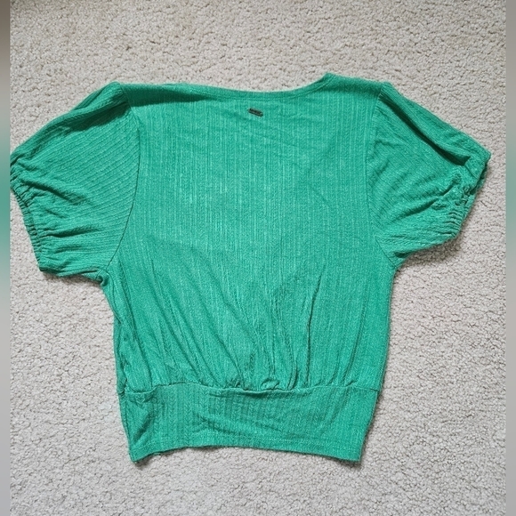 ONIELL Hilda Knot Front Knit Crop Top S - Picture 3 of 7